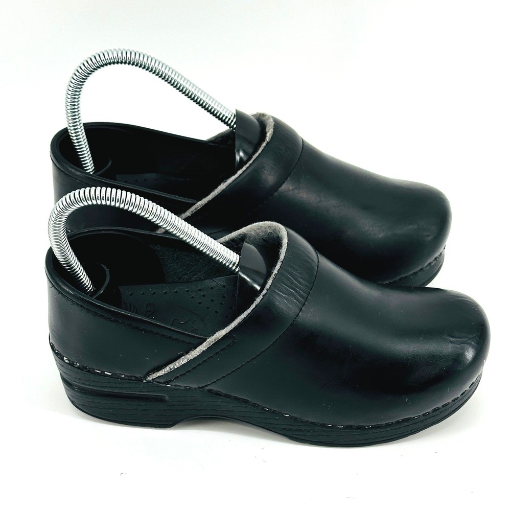 Dansko Professional Clogs Women 6 US 36 Black Leather Solid Comfort Work Shoes